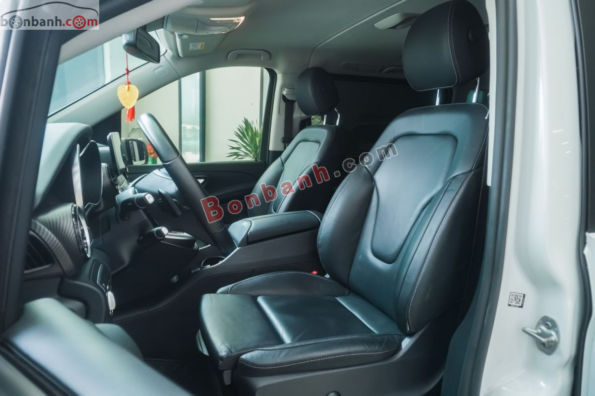 Bán ô tô Mercedes Benz V class V250 AMG - 2023 - xe cũ
