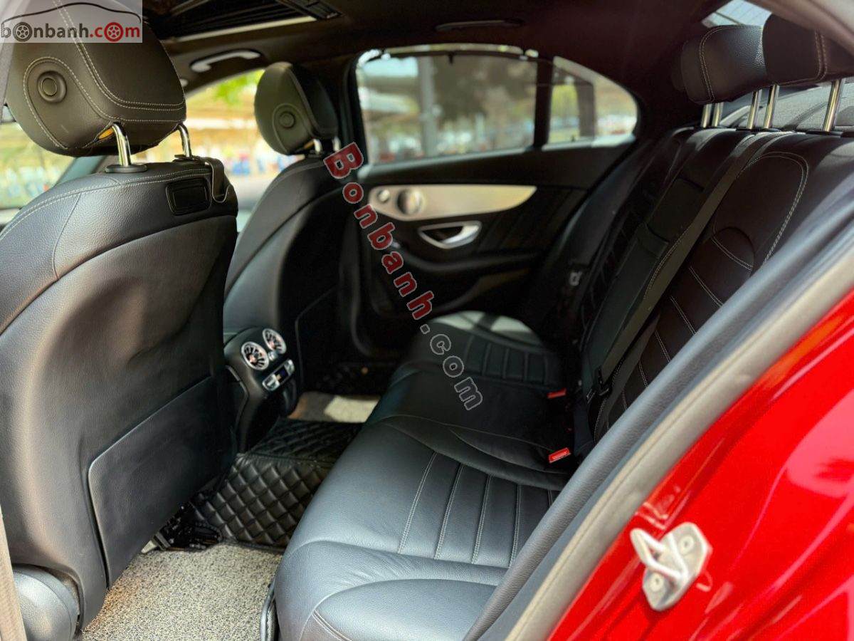 Bán ô tô Mercedes Benz C class C300 AMG - 2017 - xe cũ