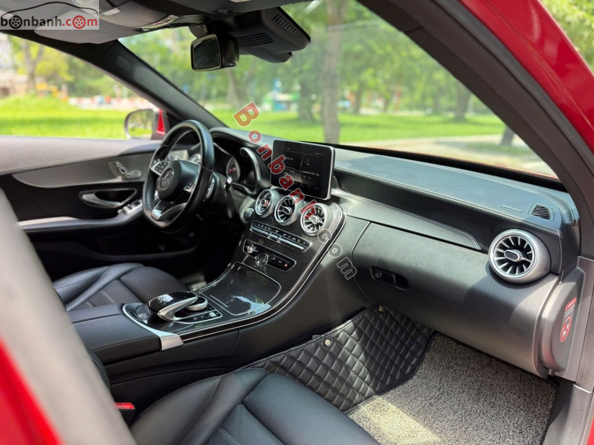 Bán ô tô Mercedes Benz C class C300 AMG - 2017 - xe cũ