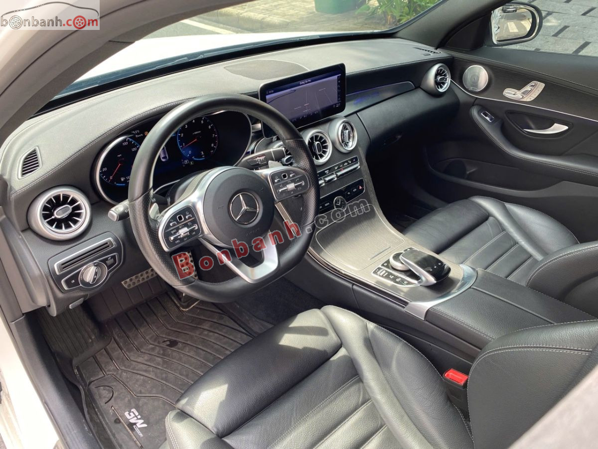 Bán ô tô Mercedes Benz C class C300 AMG - 2021 - xe cũ