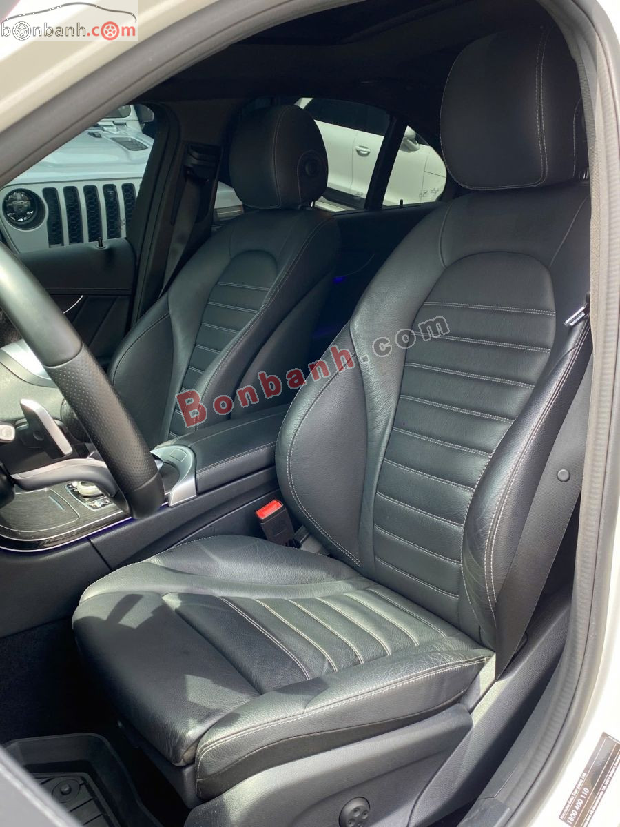 Bán ô tô Mercedes Benz C class C300 AMG - 2021 - xe cũ