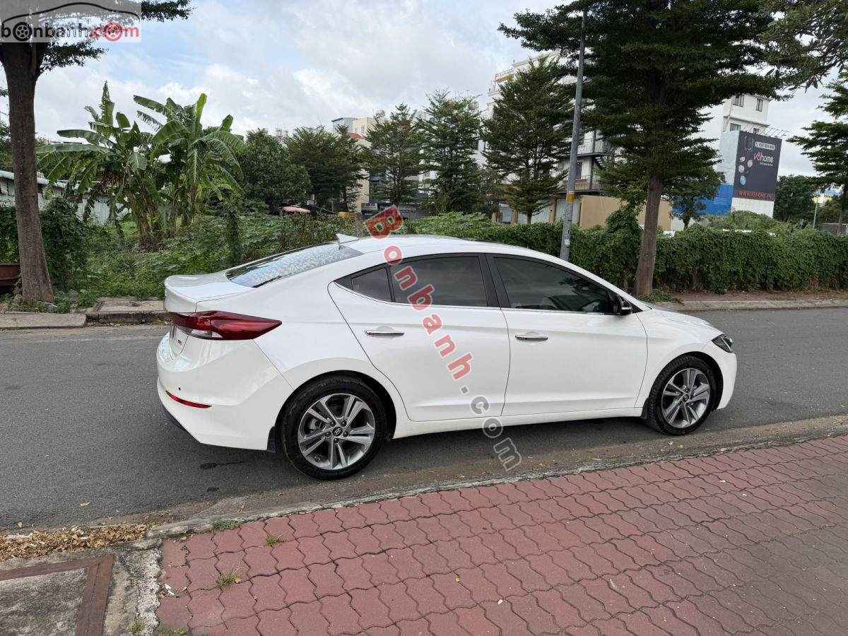 Bán ô tô Hyundai Elantra 2.0 AT - 2019 - xe cũ