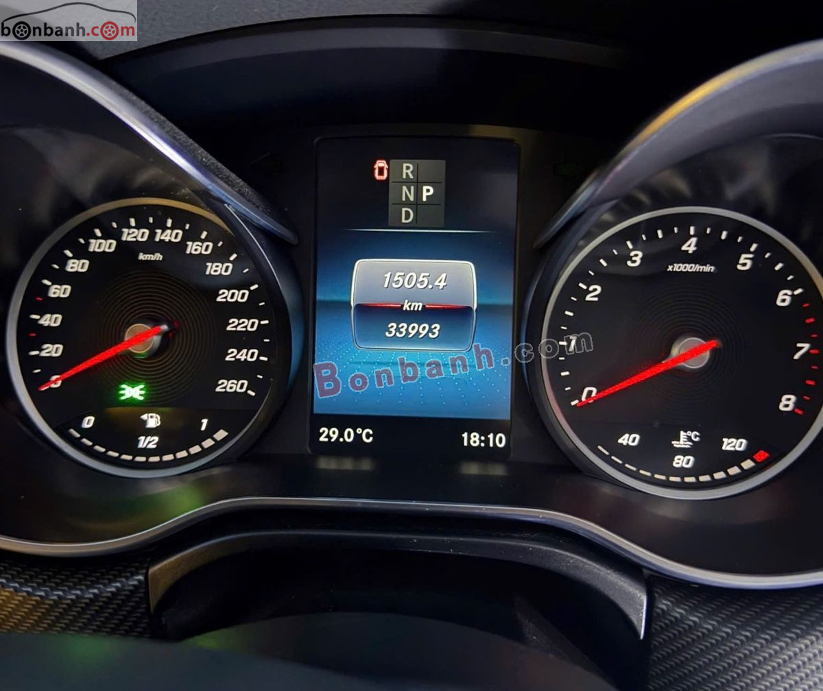 Bán ô tô Mercedes Benz V class V250 AMG - 2023 - xe cũ