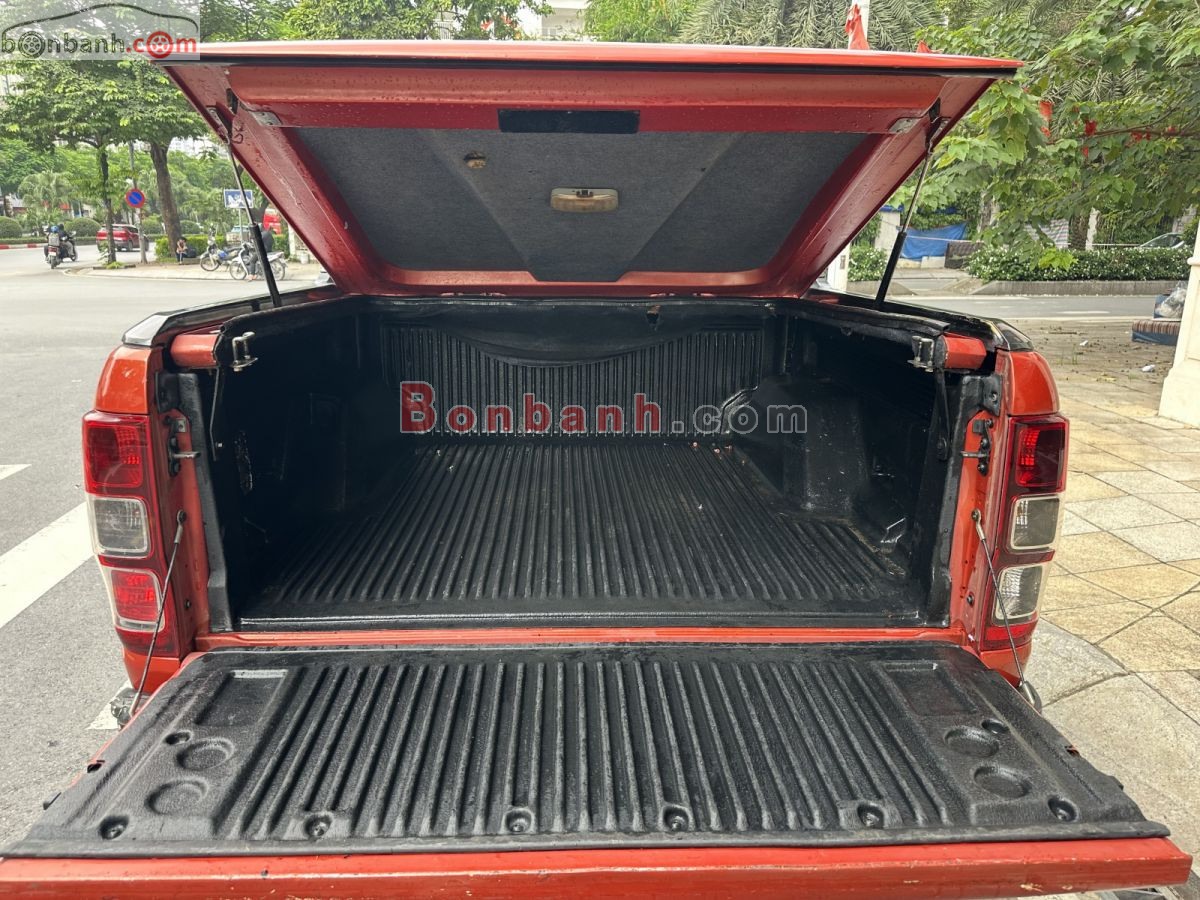 Bán ô tô Ford Ranger Wildtrak 3.2L 4x4 AT - 2015 - xe cũ