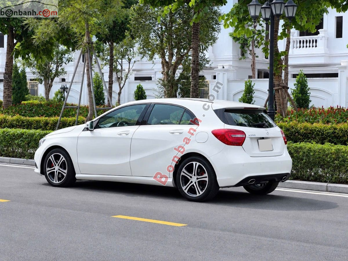 Bán ô tô Mercedes Benz A class A200 - 2013 - xe cũ