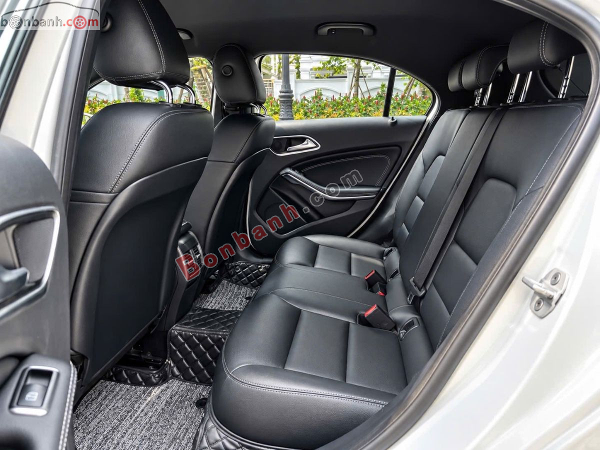 Bán ô tô Mercedes Benz A class A200 - 2013 - xe cũ