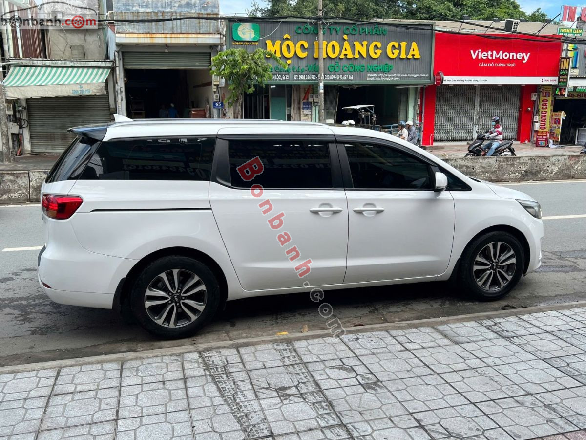 Bán ô tô Kia Sedona 2.2L DAT - 2017 - xe cũ