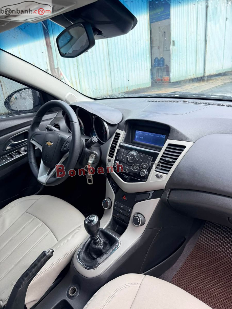 Bán ô tô Chevrolet Cruze LT 1.6L - 2017 - xe cũ