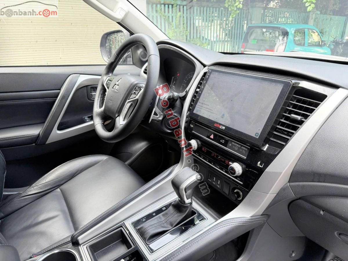 Bán ô tô Mitsubishi Pajero Sport 2.4D 4x2 AT - 2020 - xe cũ