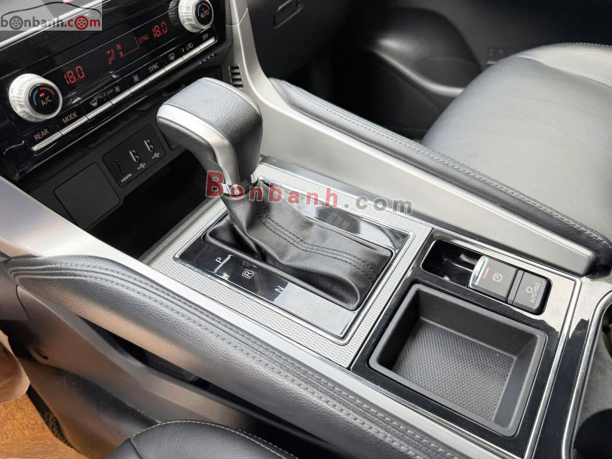 Bán ô tô Mitsubishi Pajero Sport 2.4D 4x2 AT - 2020 - xe cũ