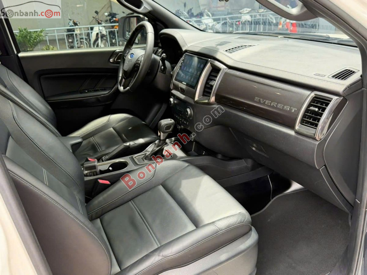 Bán ô tô Ford Everest Titanium 2.0L 4x4 AT - 2018 - xe cũ