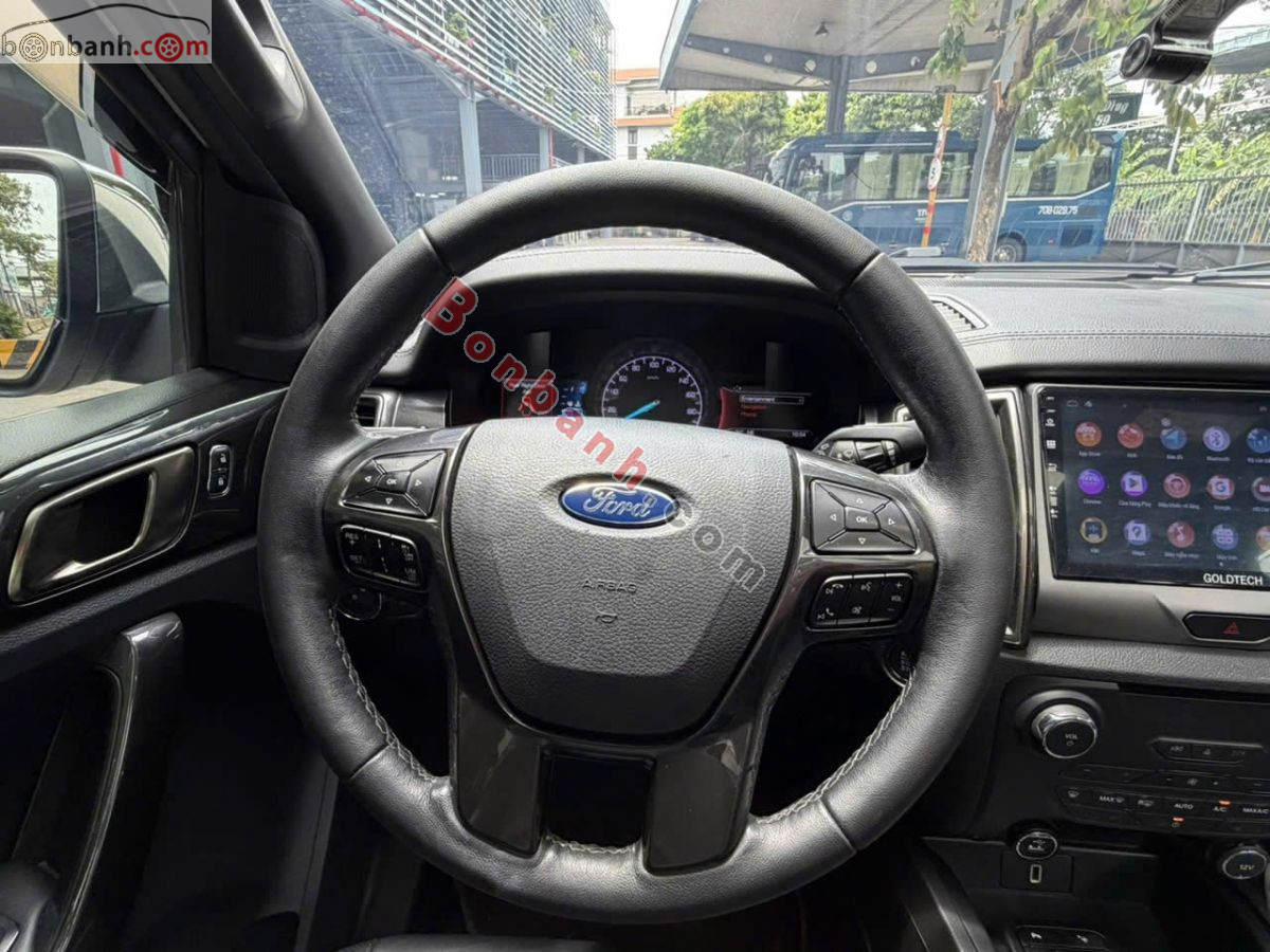 Bán ô tô Ford Everest Titanium 2.0L 4x4 AT - 2018 - xe cũ