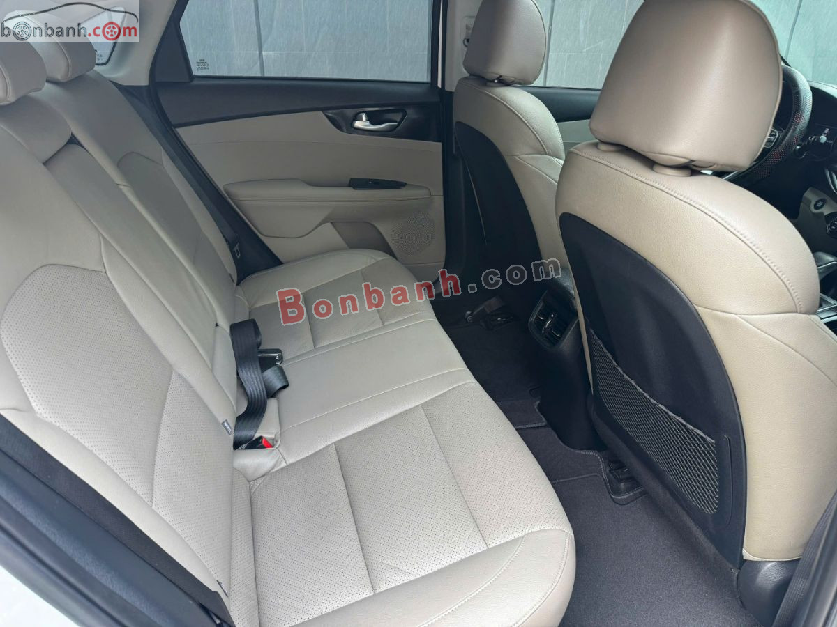 Bán ô tô Kia Cerato 1.6 AT Deluxe - 2019 - xe cũ