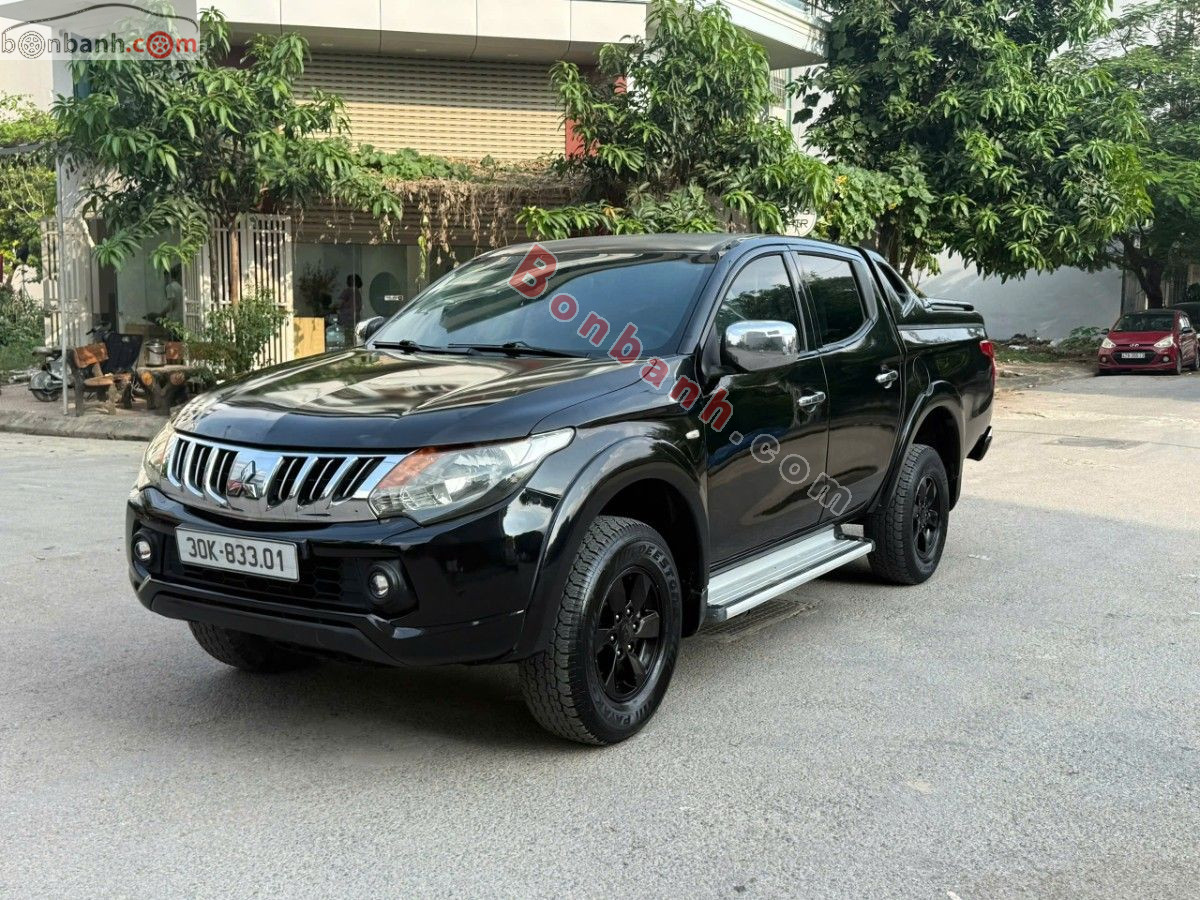 Bán ô tô Mitsubishi Triton 4x2 AT - 2015 - xe cũ