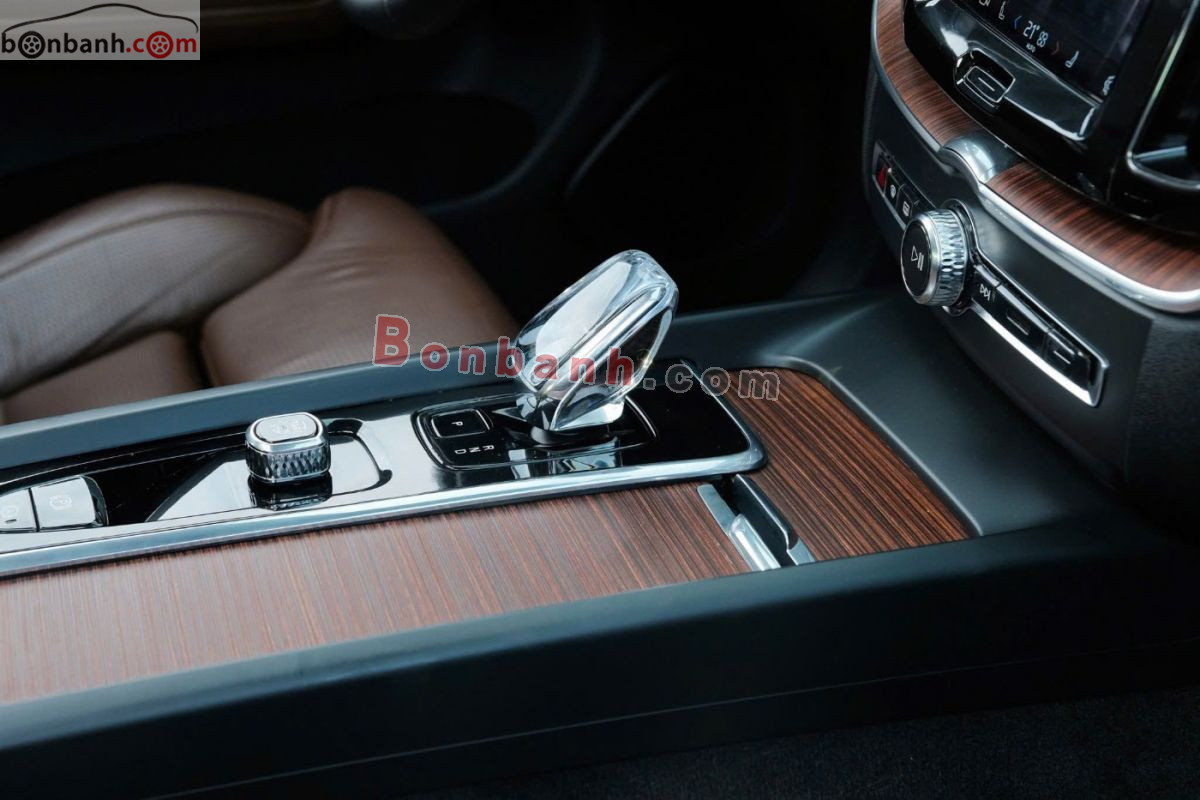 Bán ô tô Volvo XC60 Ultimate Bright B6 AWD - 2023 - xe cũ
