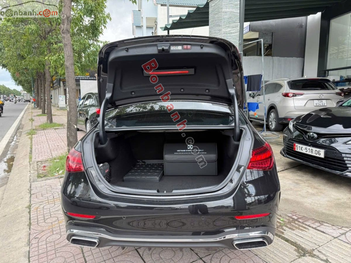 Bán ô tô Mercedes Benz C class C300 AMG - 2025 - xe cũ