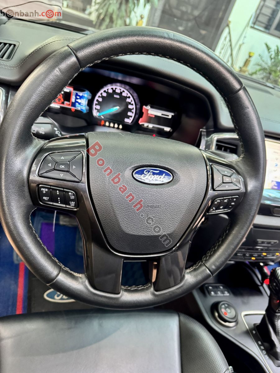 Bán ô tô Ford Everest Titanium 2.0L 4x4 AT - 2020 - xe cũ