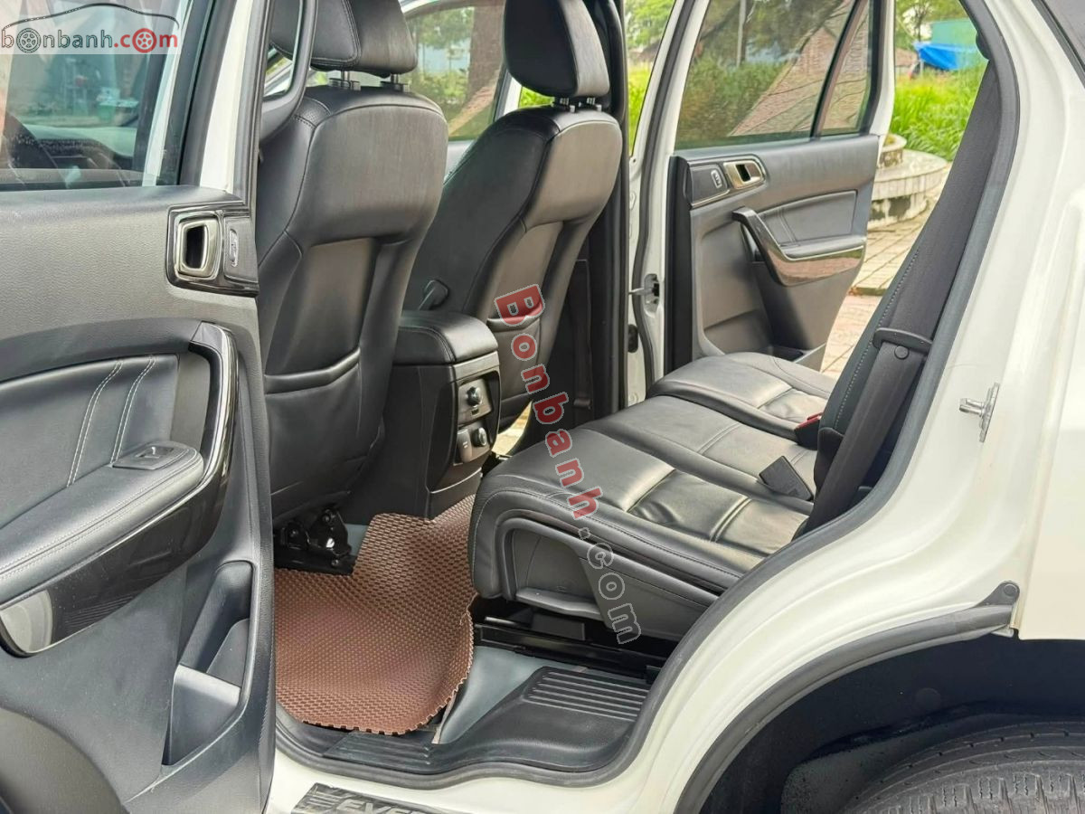 Bán ô tô Ford Everest Titanium 2.0L 4x2 AT - 2018 - xe cũ
