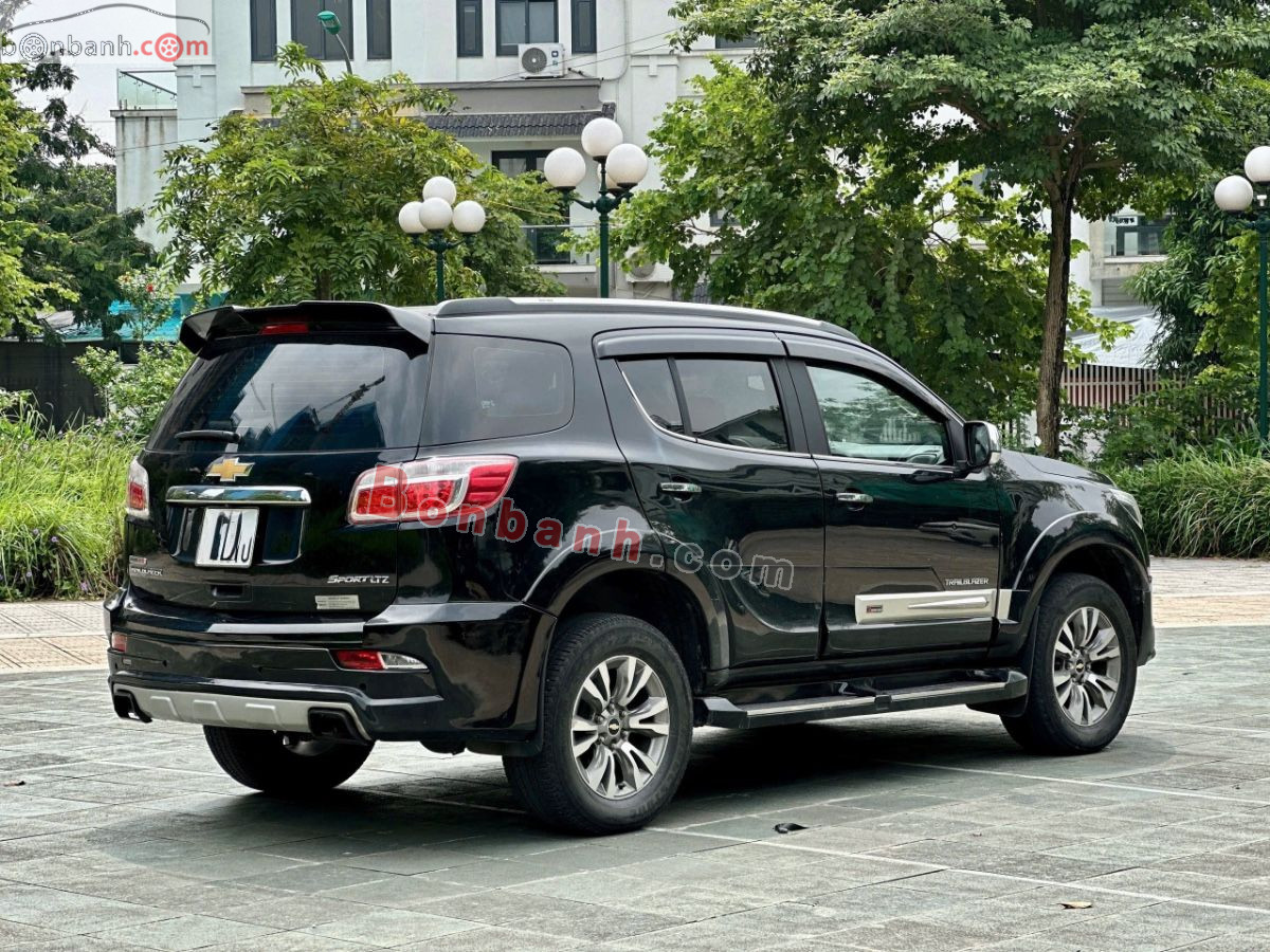Bán ô tô Chevrolet Trailblazer LTZ 2.5L VGT 4x4 AT - 2018 - xe cũ