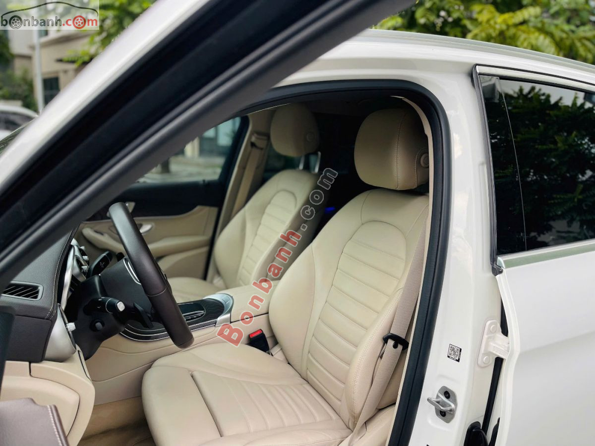 Bán ô tô Mercedes Benz GLC 200 4Matic - 2021 - xe cũ