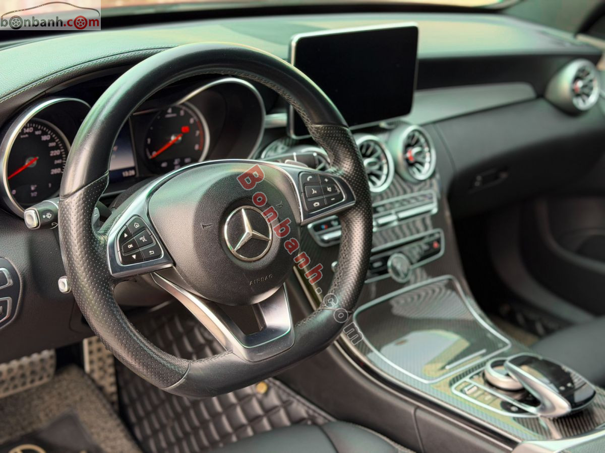 Bán ô tô Mercedes Benz C class C300 AMG - 2017 - xe cũ
