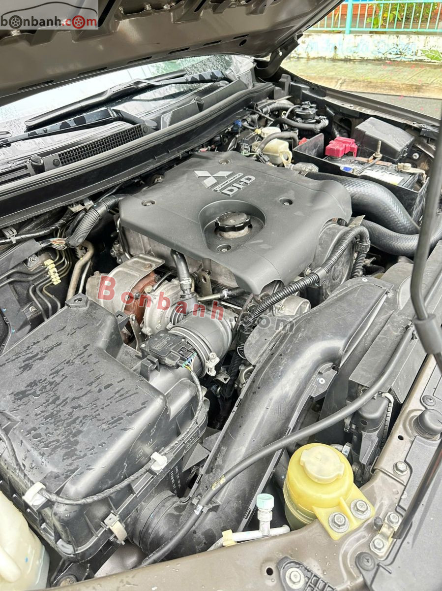 Bán ô tô Mitsubishi Triton 4x2 AT - 2018 - xe cũ