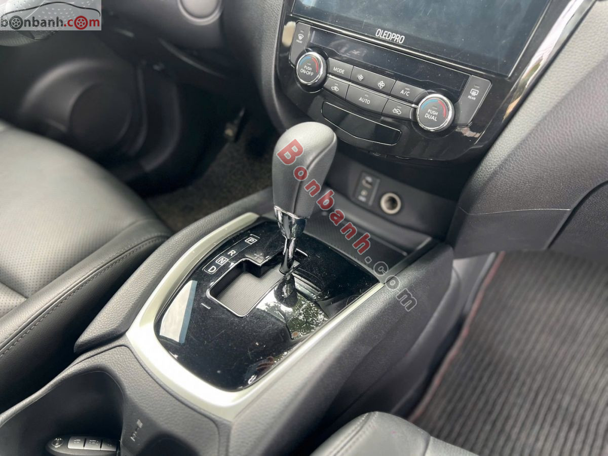 Bán ô tô Nissan X trail 2.5 SV Premium 4WD - 2019 - xe cũ
