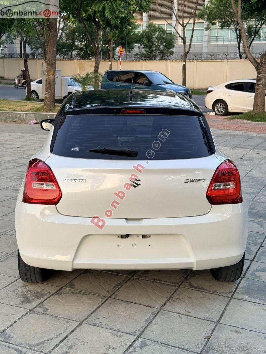 Bán ô tô Suzuki Swift GLX 1.2 AT - 2020 - xe cũ