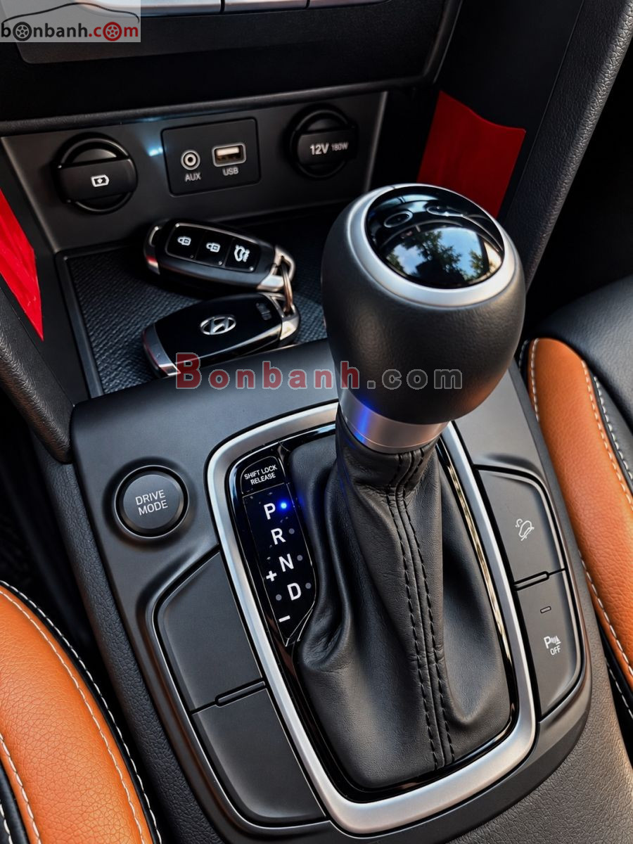 Bán ô tô Hyundai Kona Tiêu Chuẩn 2.0 AT - 2021 - xe cũ