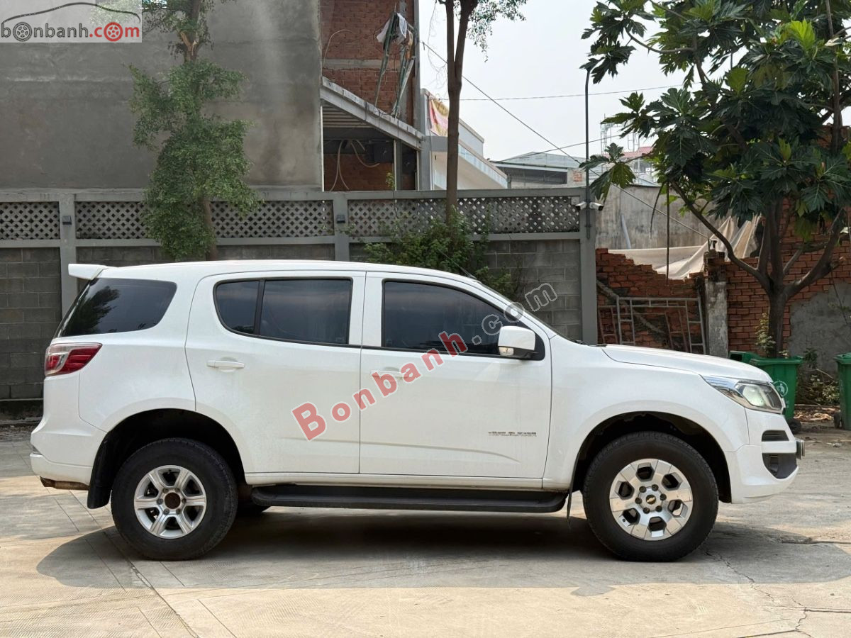 Bán ô tô Chevrolet Trailblazer LT 2.5L 4x2 MT - 2018 - xe cũ