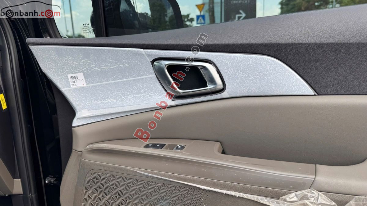 Bán ô tô Kia Carnival Luxury 2.2D - 2025 - xe cũ