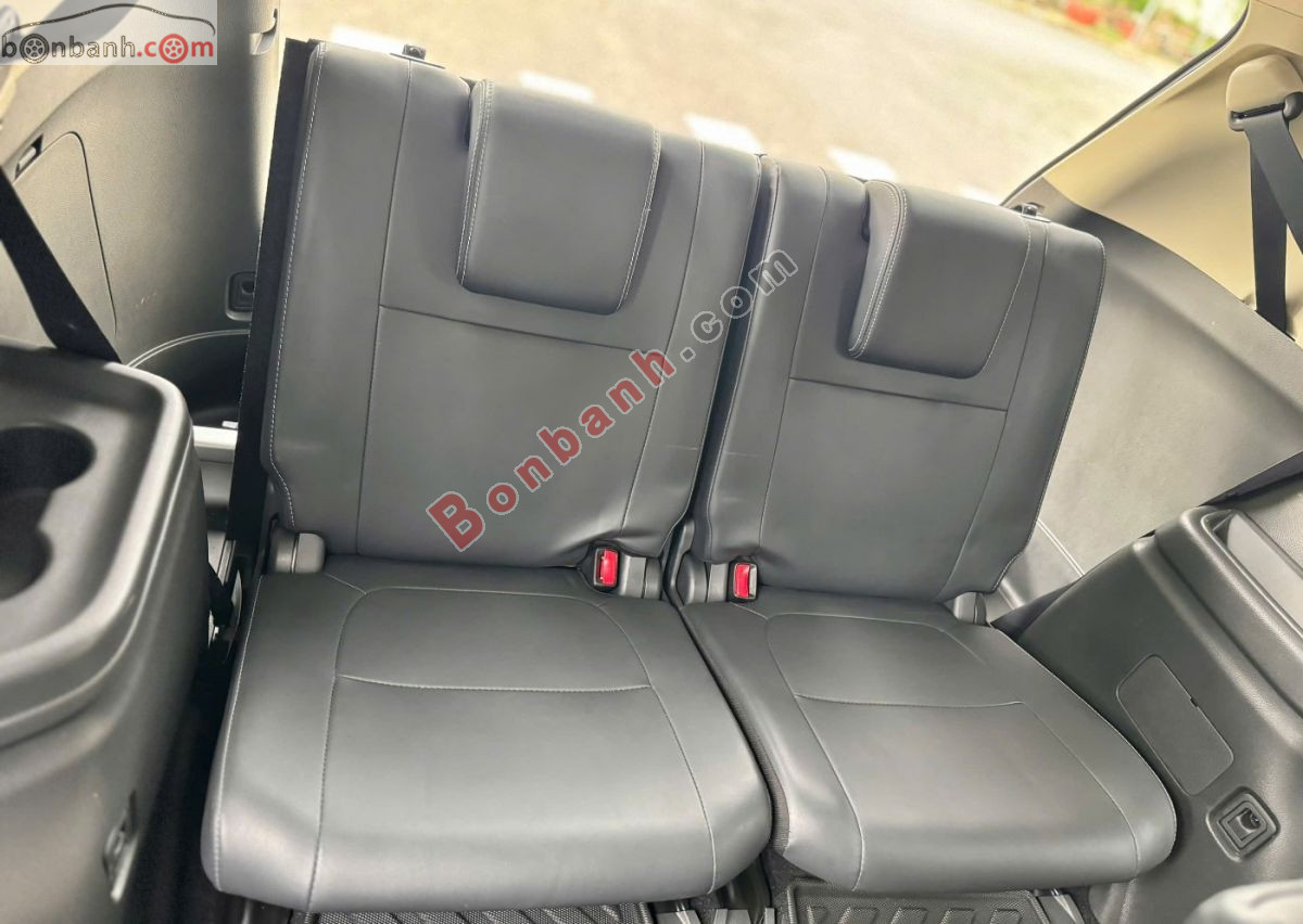 Bán ô tô Mitsubishi Outlander 2.0 CVT - 2024 - xe cũ