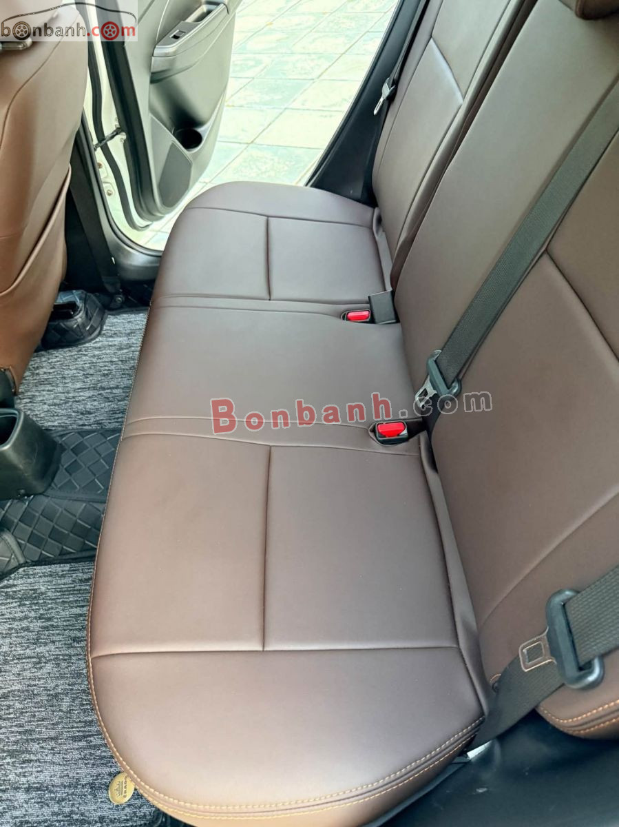Bán ô tô Suzuki Swift GLX 1.2 AT - 2020 - xe cũ