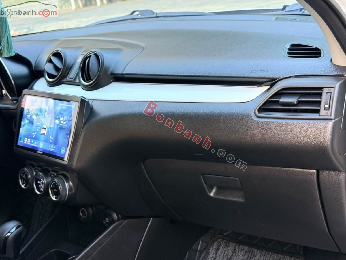 Bán ô tô Suzuki Swift GLX 1.2 AT - 2020 - xe cũ