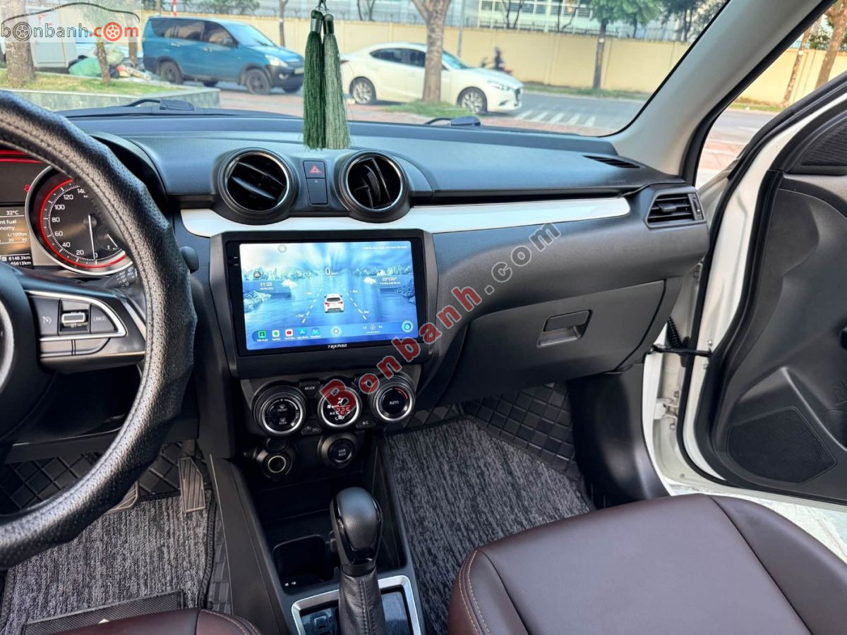 Bán ô tô Suzuki Swift GLX 1.2 AT - 2020 - xe cũ
