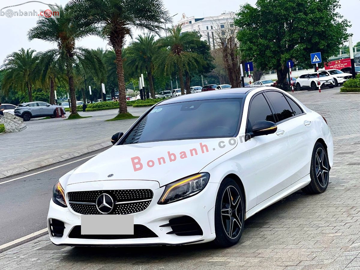 Bán ô tô Mercedes Benz C class C300 AMG - 2021 - xe cũ