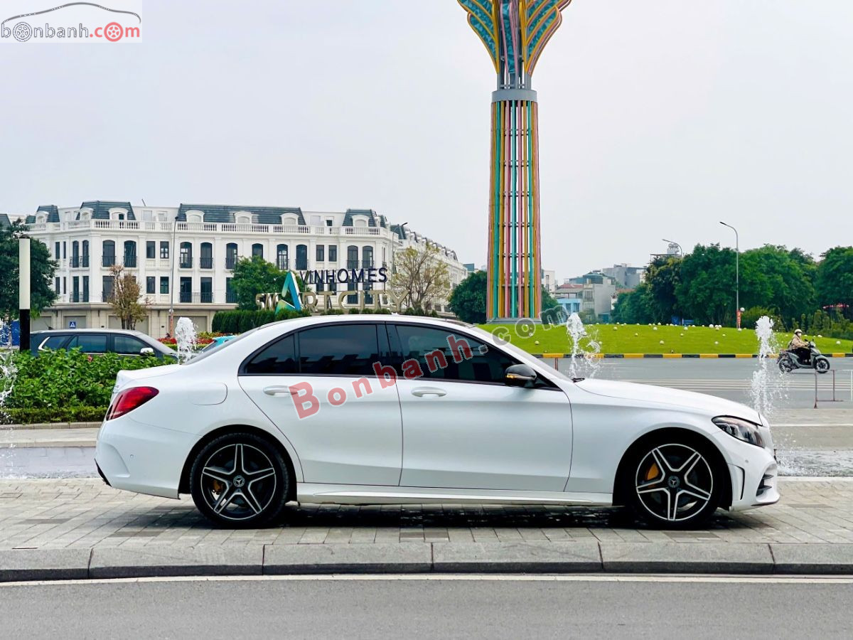 Bán ô tô Mercedes Benz C class C300 AMG - 2021 - xe cũ