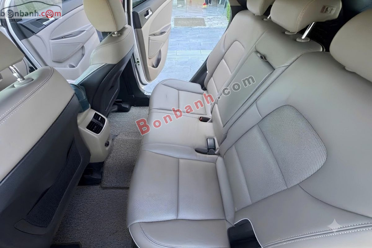 Bán ô tô Hyundai Tucson 2.0 AT CRDi - 2020 - xe cũ