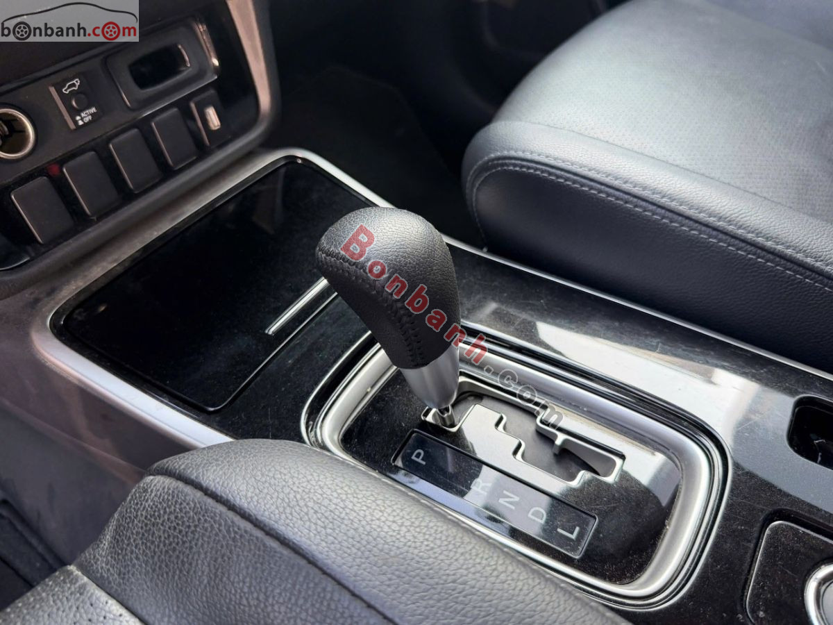 Bán ô tô Mitsubishi Outlander 2.4 CVT Premium - 2018 - xe cũ