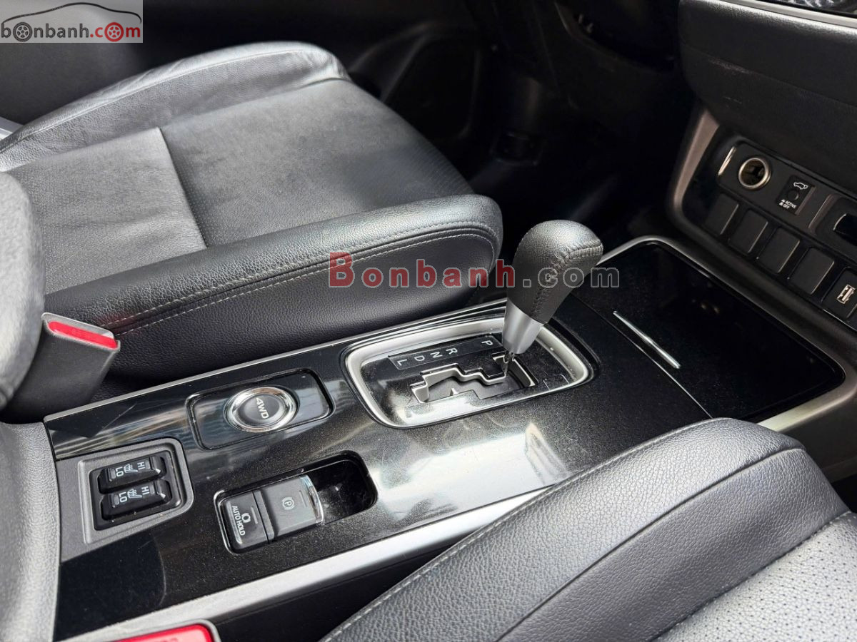 Bán ô tô Mitsubishi Outlander 2.4 CVT Premium - 2018 - xe cũ