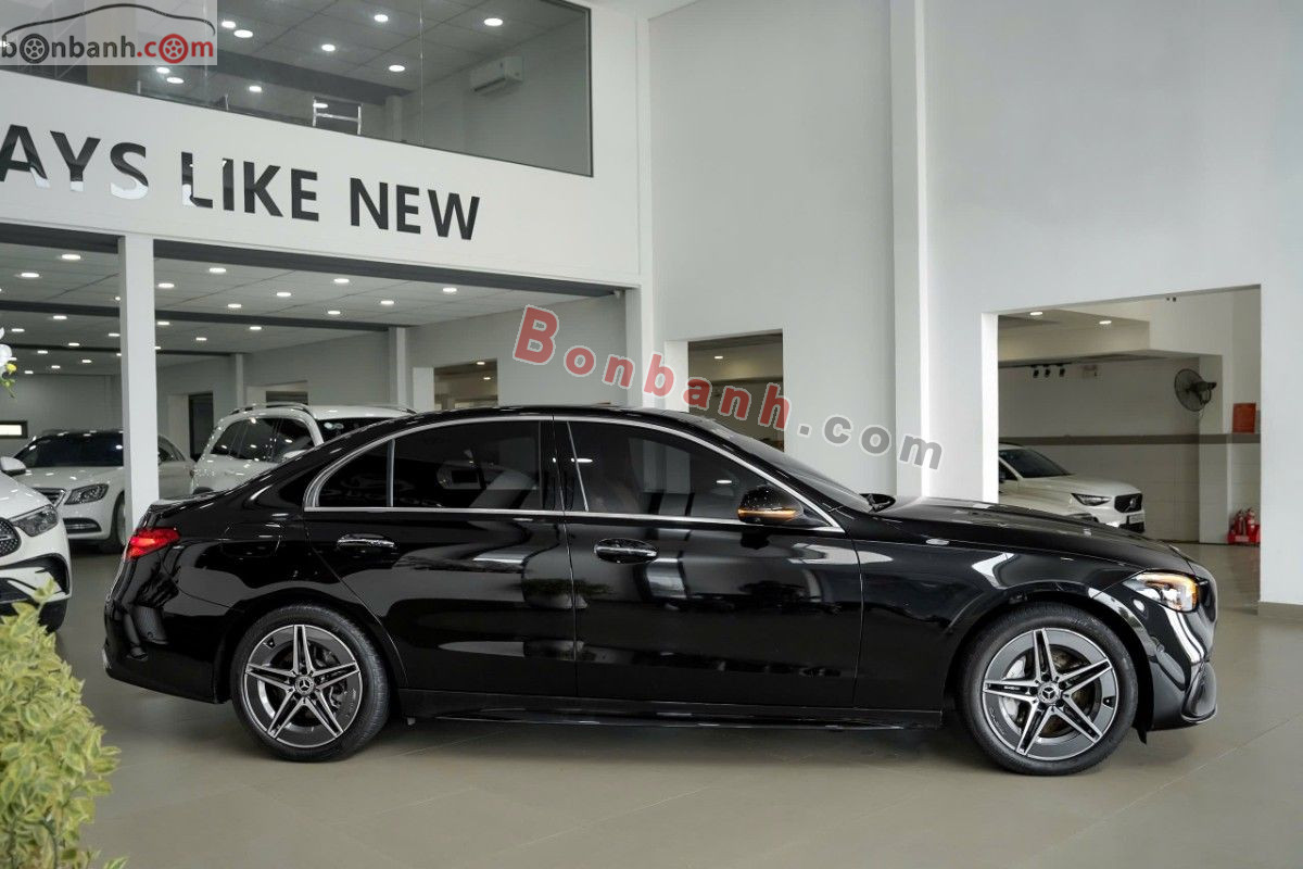 Bán ô tô Mercedes Benz C class C300 AMG - 2022 - xe cũ