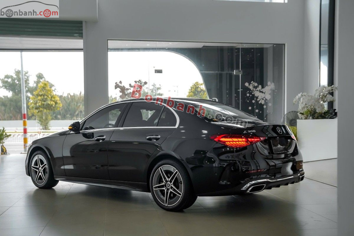 Bán ô tô Mercedes Benz C class C300 AMG - 2022 - xe cũ