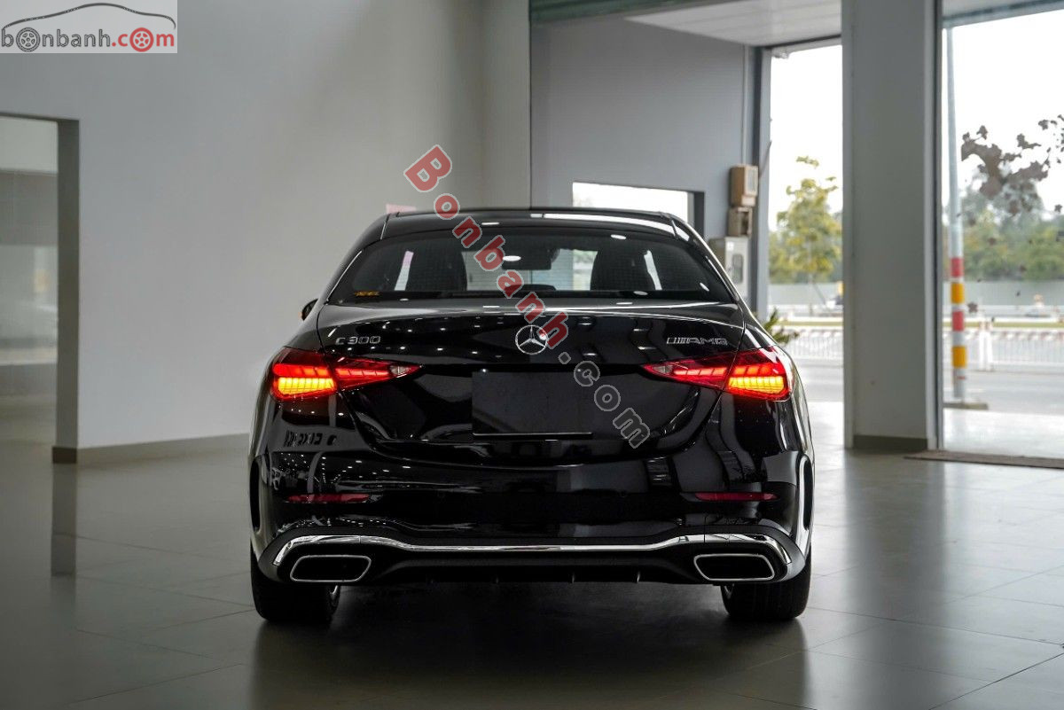 Bán ô tô Mercedes Benz C class C300 AMG - 2022 - xe cũ