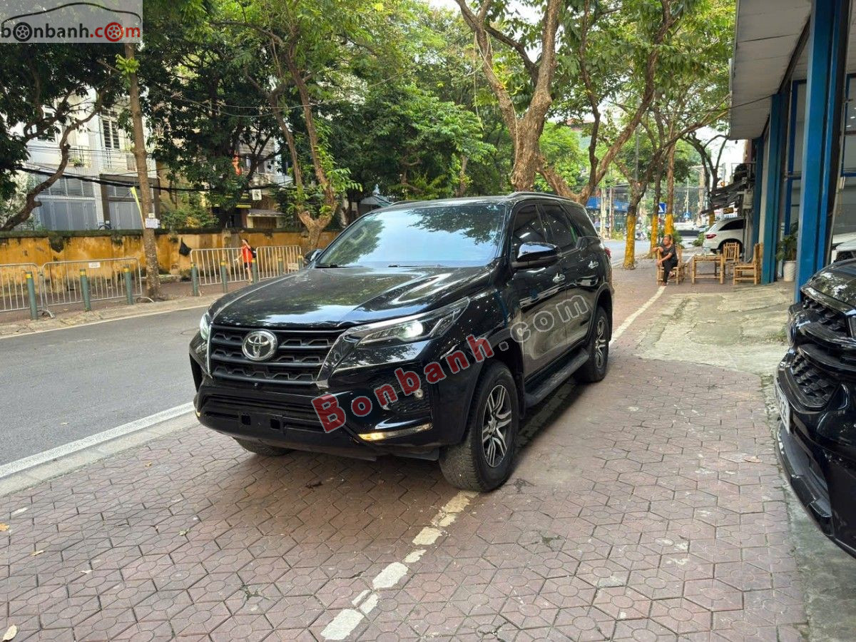 Bán ô tô Toyota Fortuner 2.4L 4x2 AT - 2022 - xe cũ
