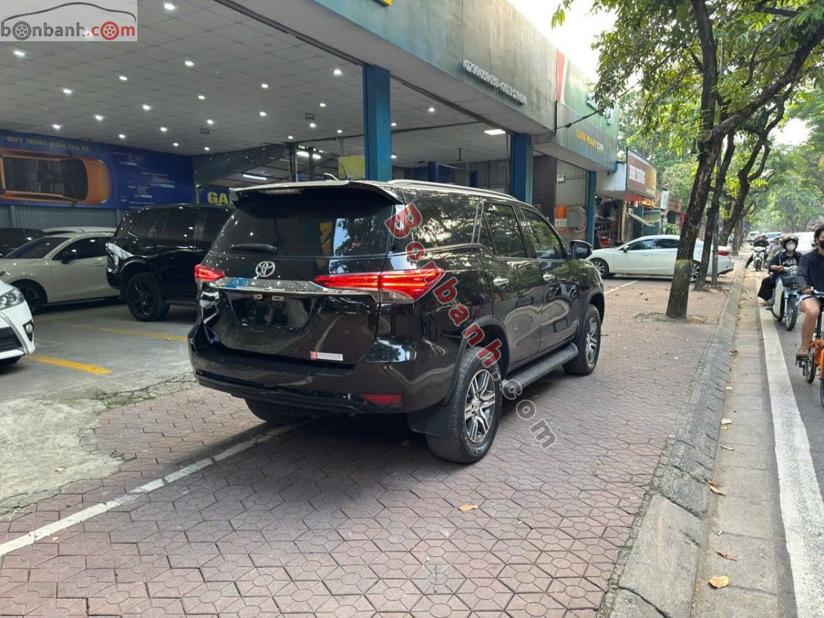 Bán ô tô Toyota Fortuner 2.4L 4x2 AT - 2022 - xe cũ