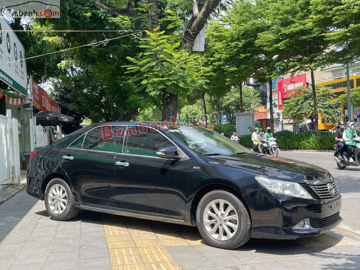 Bán ô tô Toyota Camry 2.0E - 2013 - xe cũ