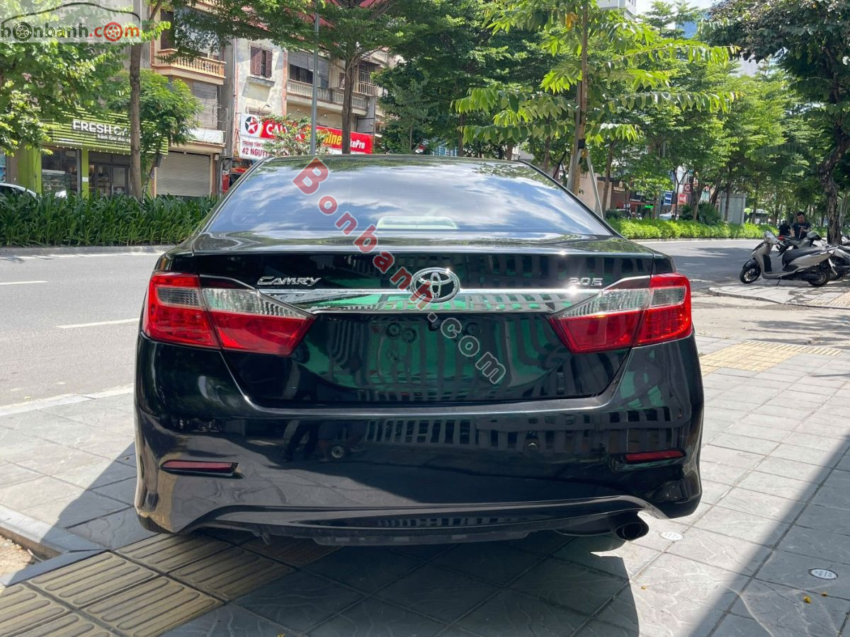 Bán ô tô Toyota Camry 2.0E - 2013 - xe cũ