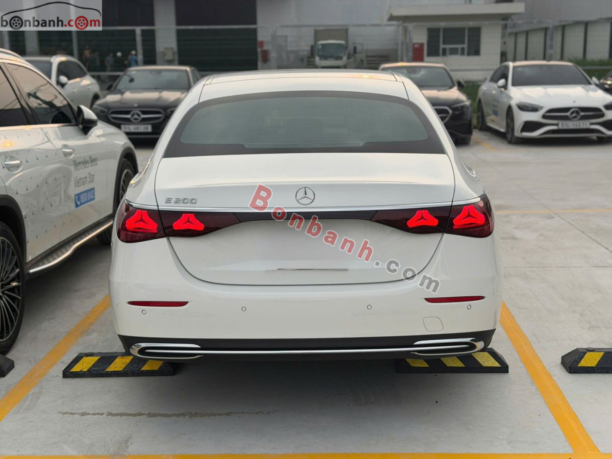 Bán ô tô Mercedes Benz E class E200 Exclusive - 2025 - xe cũ
