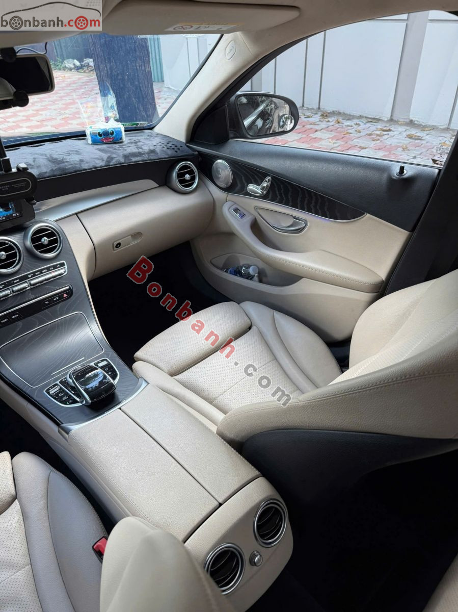 Bán ô tô Mercedes Benz C class C200 - 2018 - xe cũ