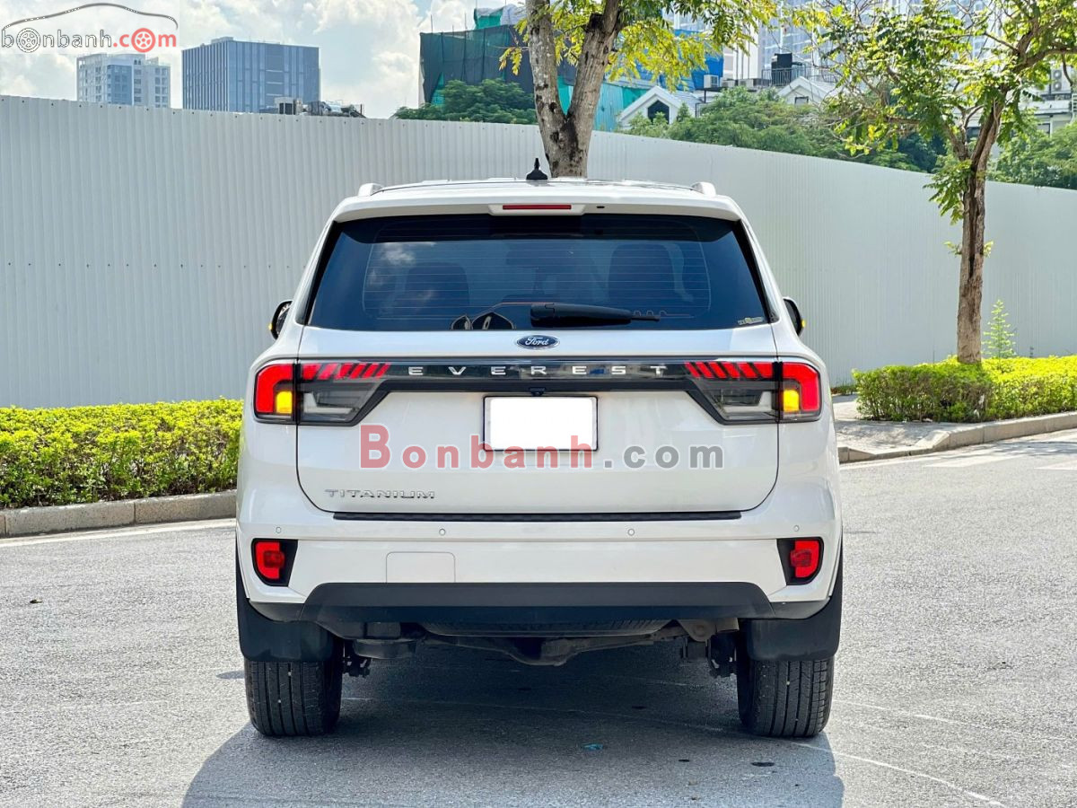 Bán ô tô Ford Everest Titanium 2.0L 4x2 AT - 2022 - xe cũ